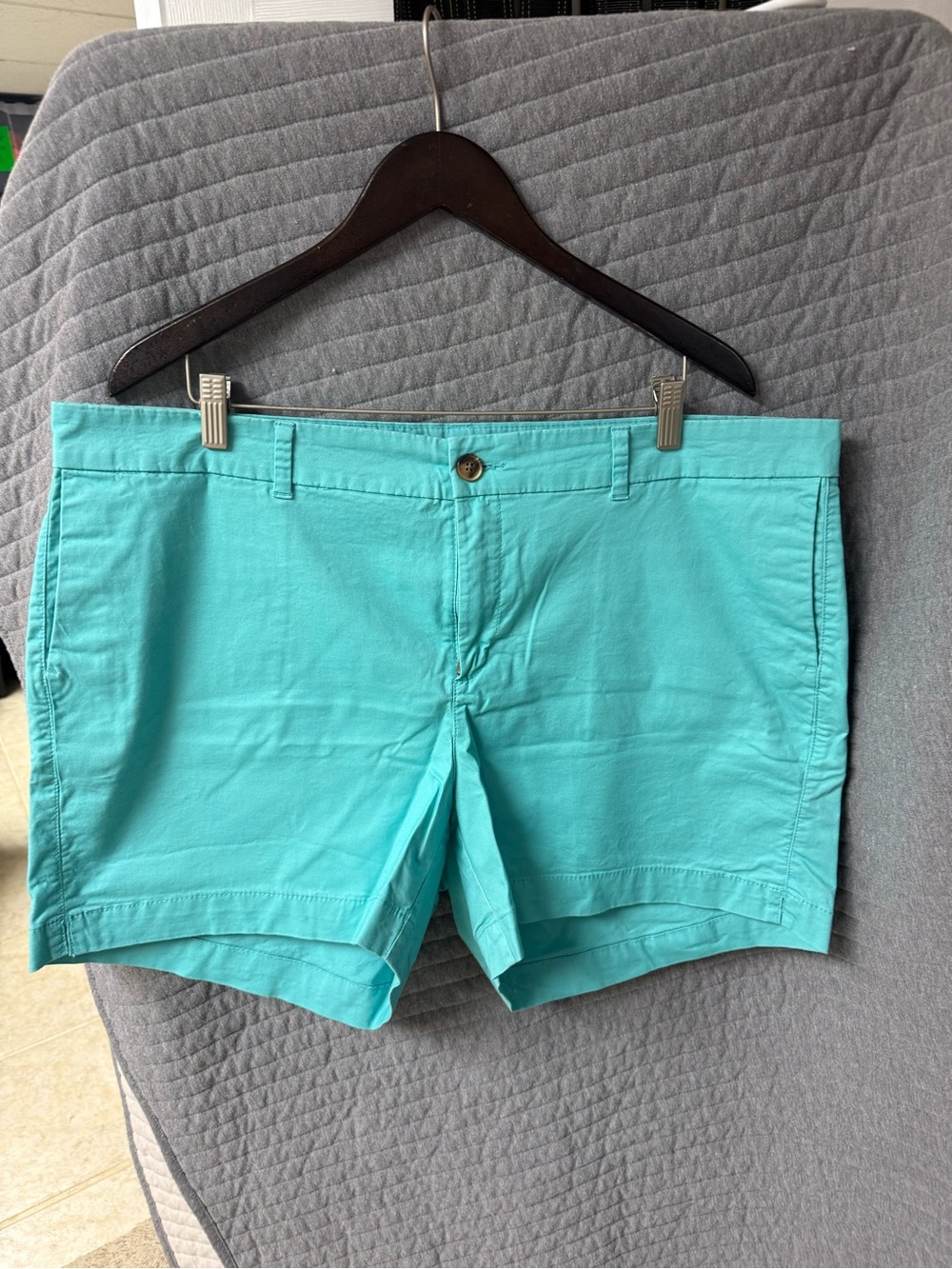 Old Navy Everyday Aqua Teal Shorts
